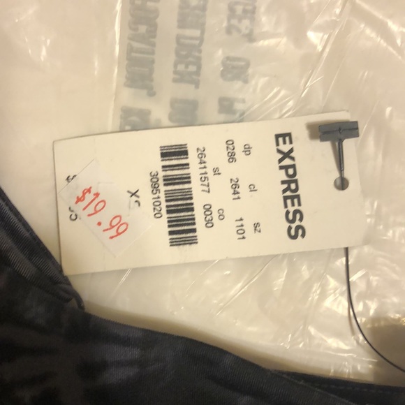 Express brand new spaghetti top (000300) - Picture 4 of 6